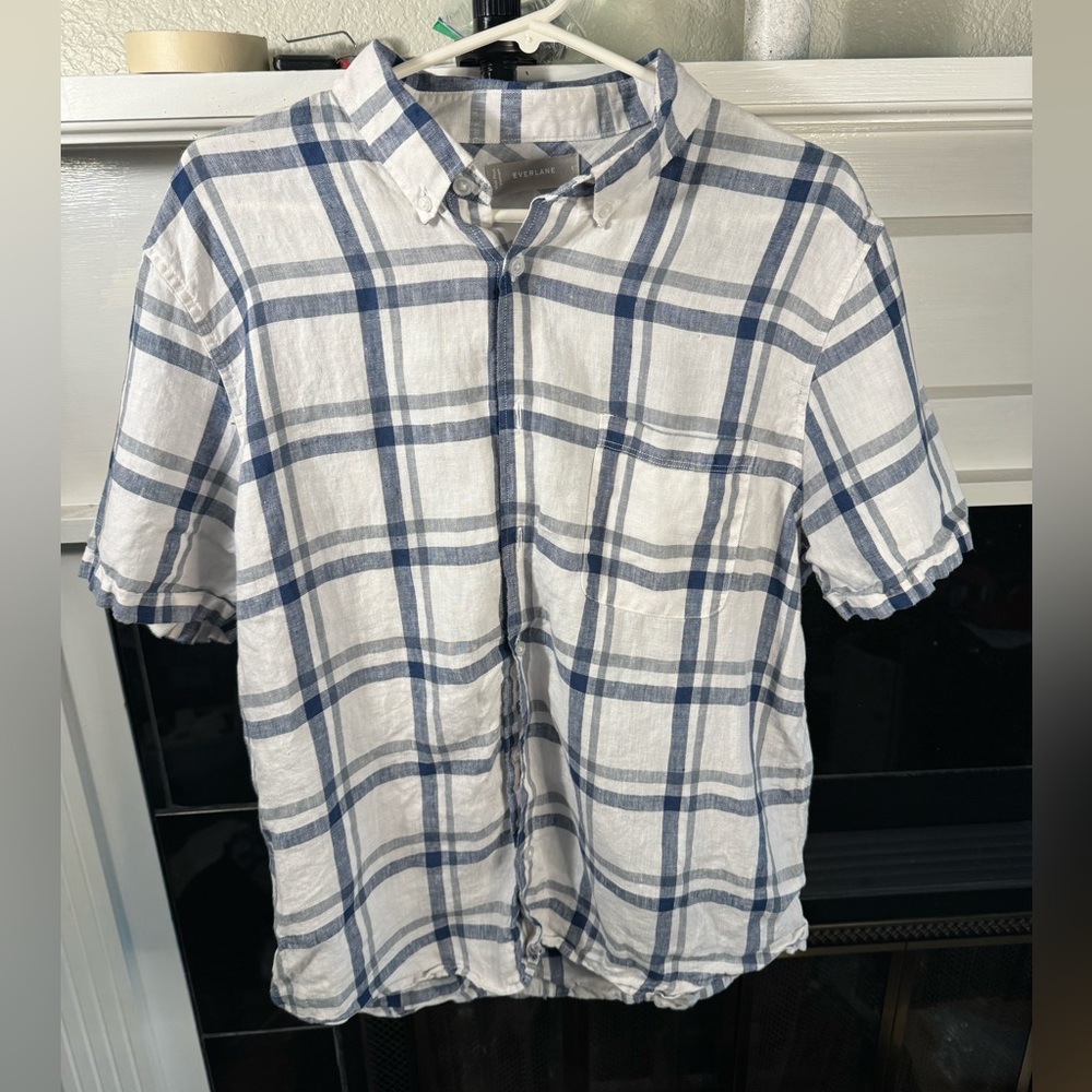 Everlane size large button up short sleeve